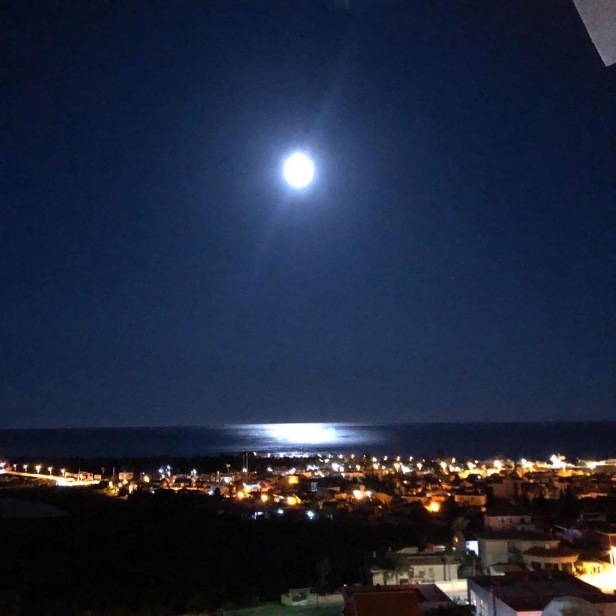 Casa Luna - Sea View Apartment 博尔钮乌 外观 照片
